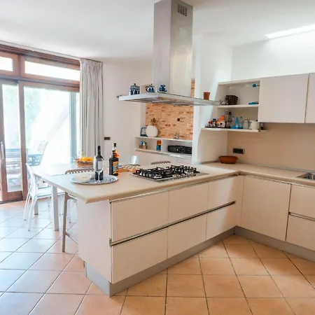 Capovillas - Delle Sirene San Costantino