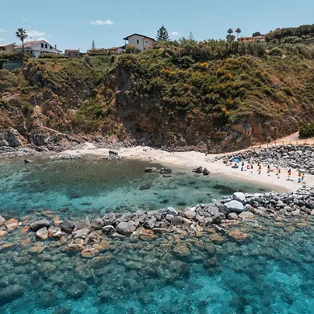 Capovillas - Delle Sirene * San Costantino
