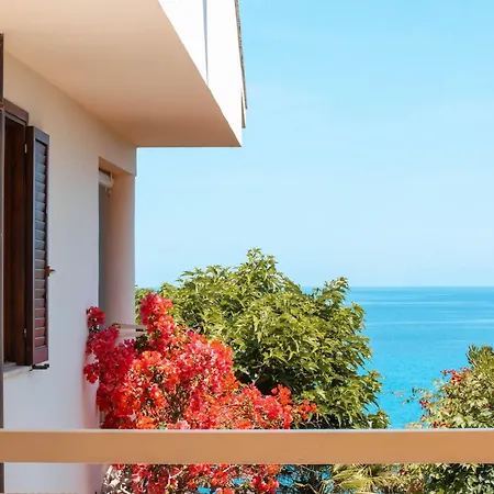 Capovillas - Delle Sirene * San Costantino