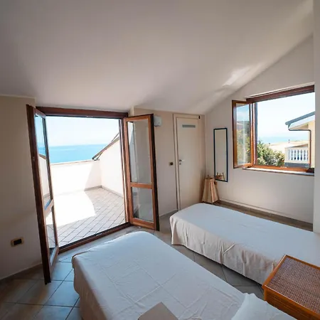 Capovillas - Delle Sirene