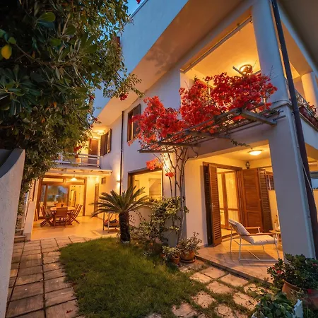 Villa Capovillas - Delle Sirene *